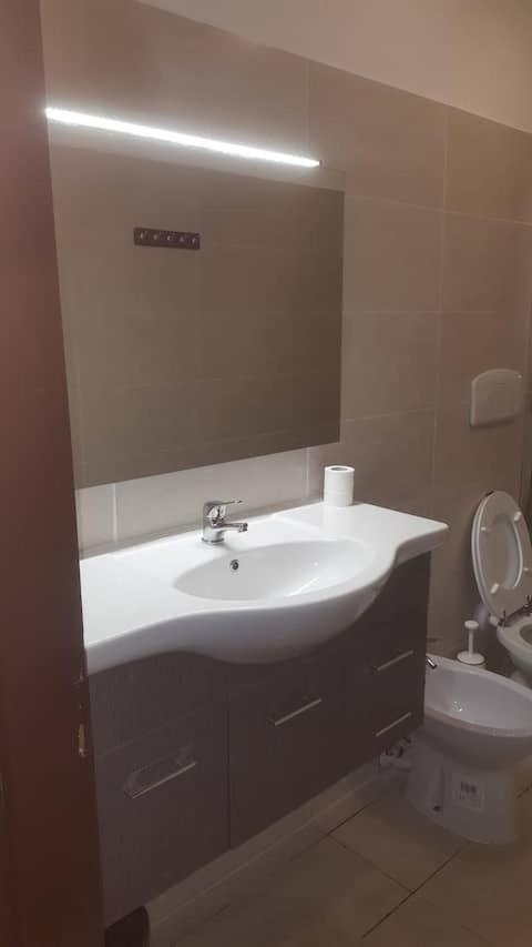 Miky Apartment-South Tyrol Мерано Экстерьер фото